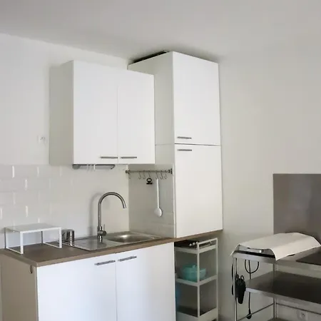 Le Petit Brigantin Apartment *